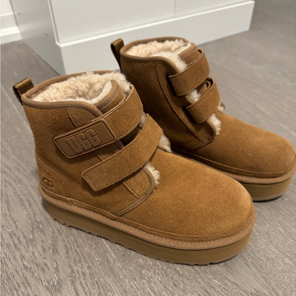 UGG Neumel Platform Boots